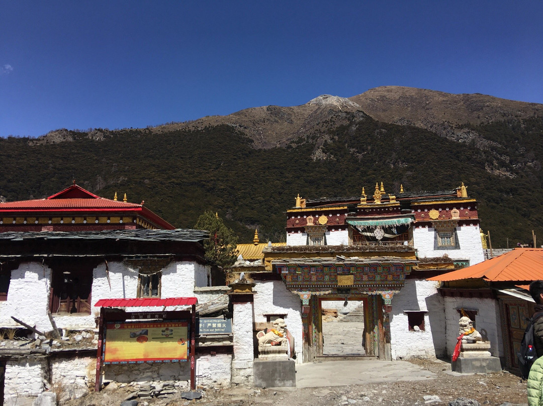 冲古寺景点图片