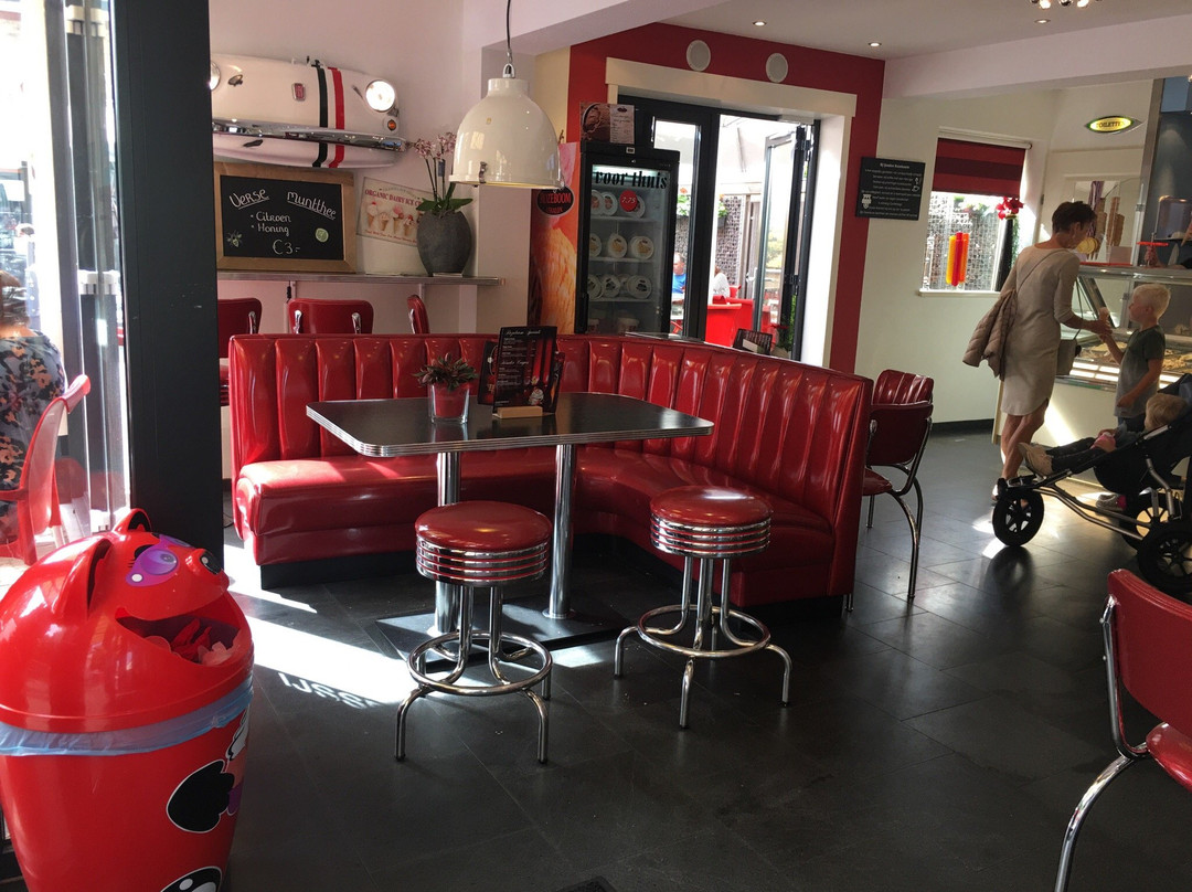 Vaassen餐馆和美食-IJssalon Rozeboom
