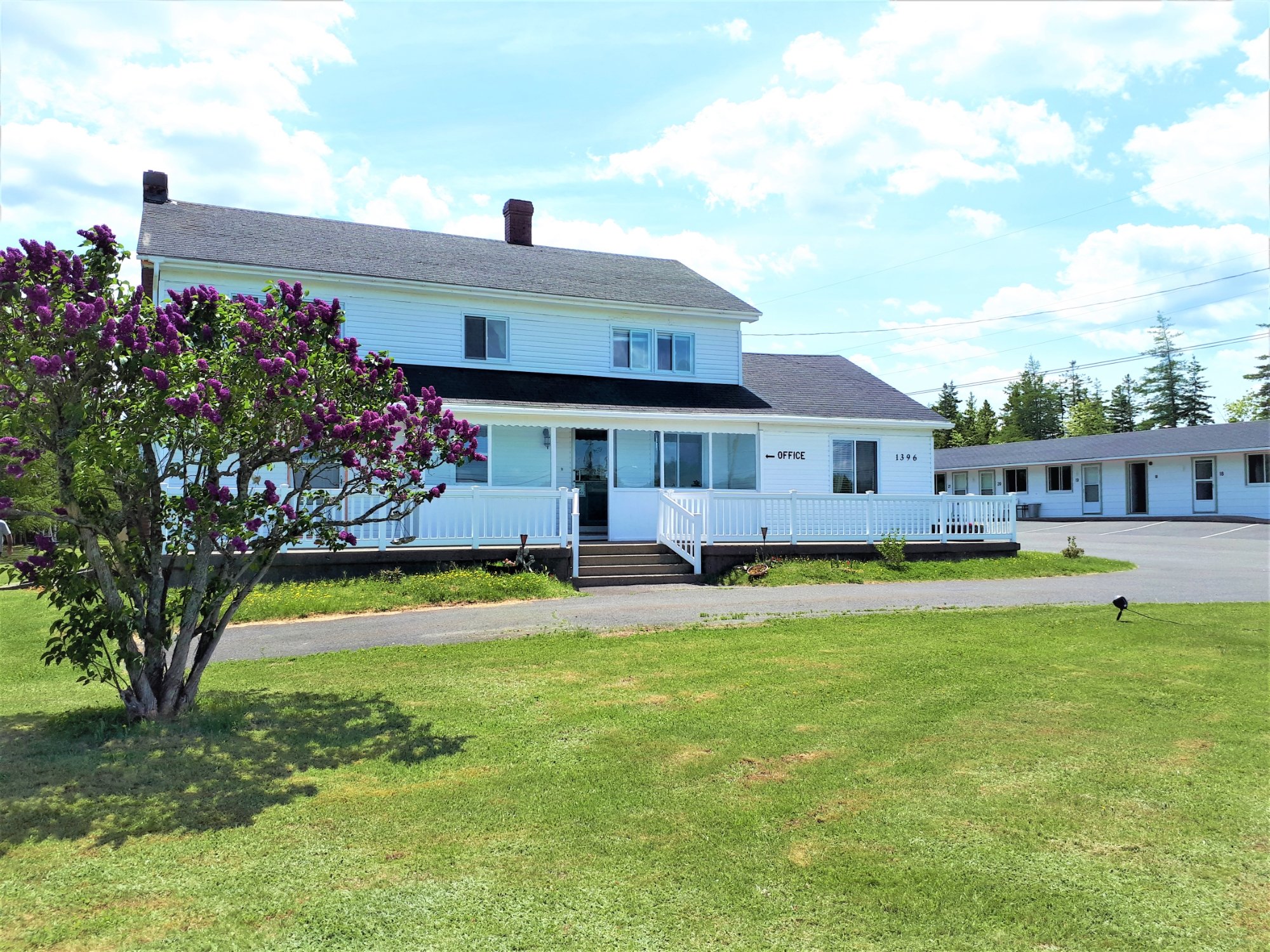 Jacques Cartier Motel-官方