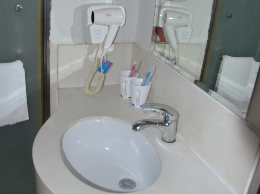 上海汉庭虹口足球场店主图