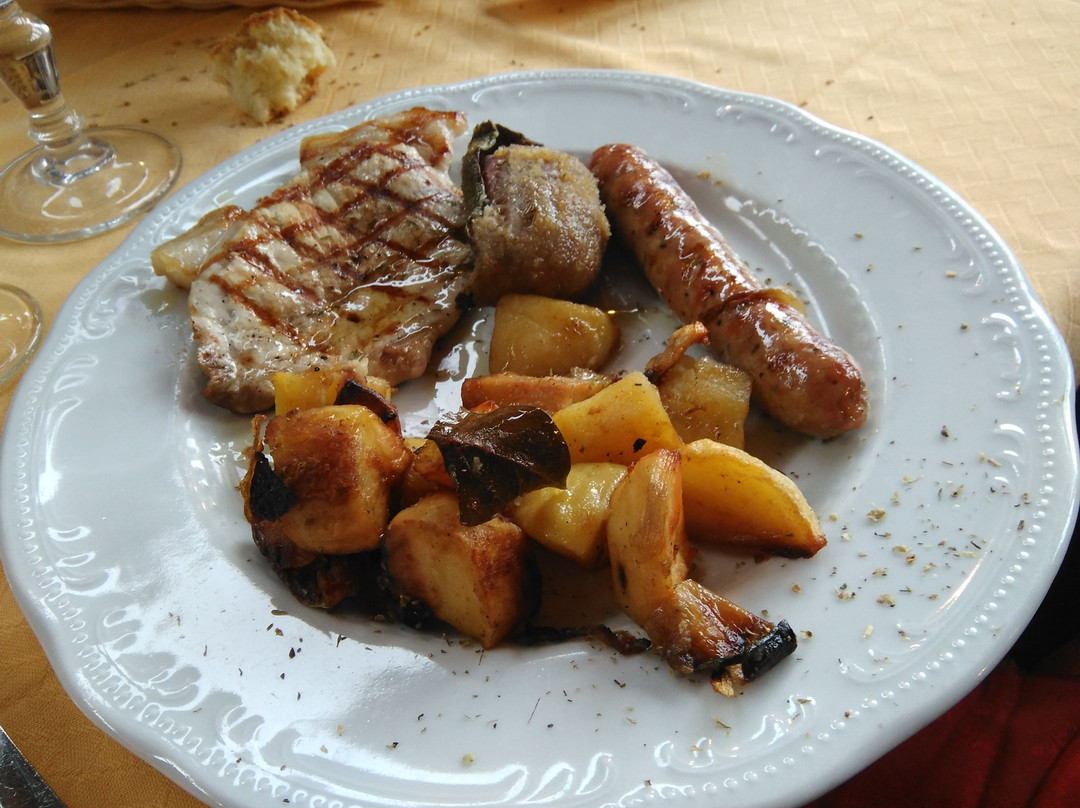 Pioppo餐馆和美食-Di Chiara Trattoria Pizzeria Bar