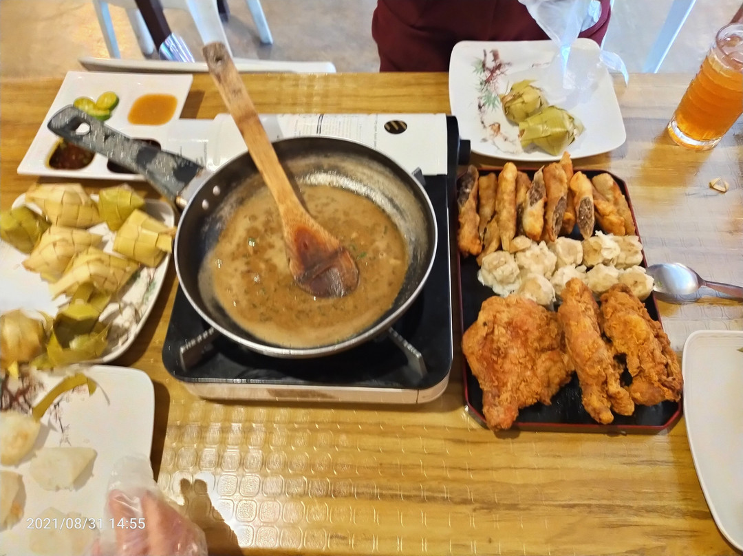 Luv Caf'e By: Ezee-Tuslob Buwa