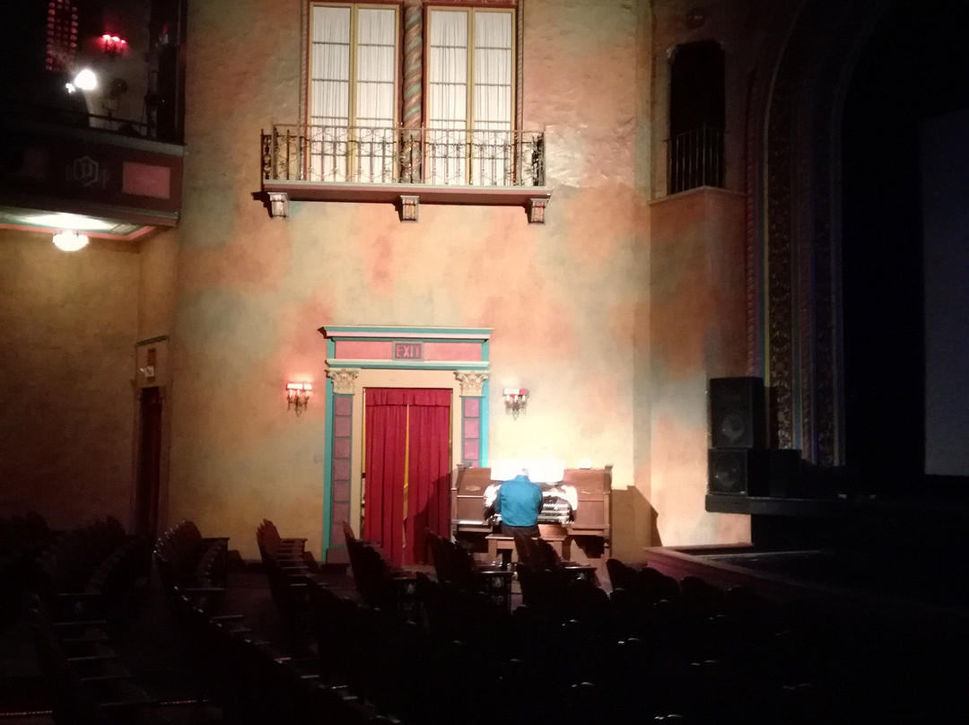 Polk Theatre-莱克兰必去景点