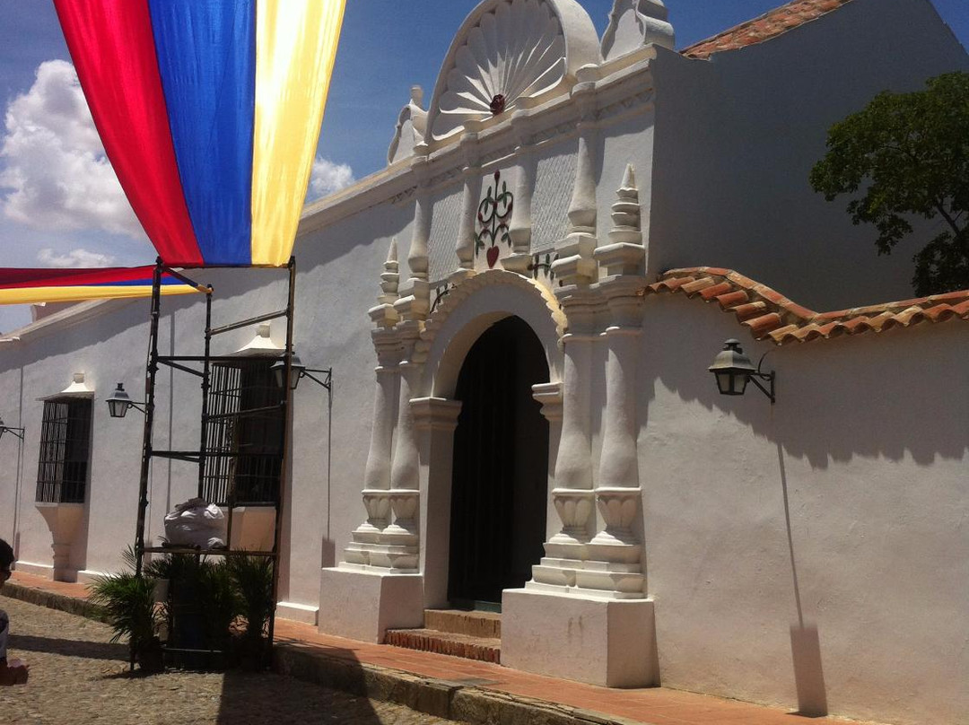 Casa De Las Ventanas De Hierro景点图片