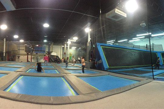 Ninja Lounge at Dezerland Park Miami-北迈阿密海滩必去景点