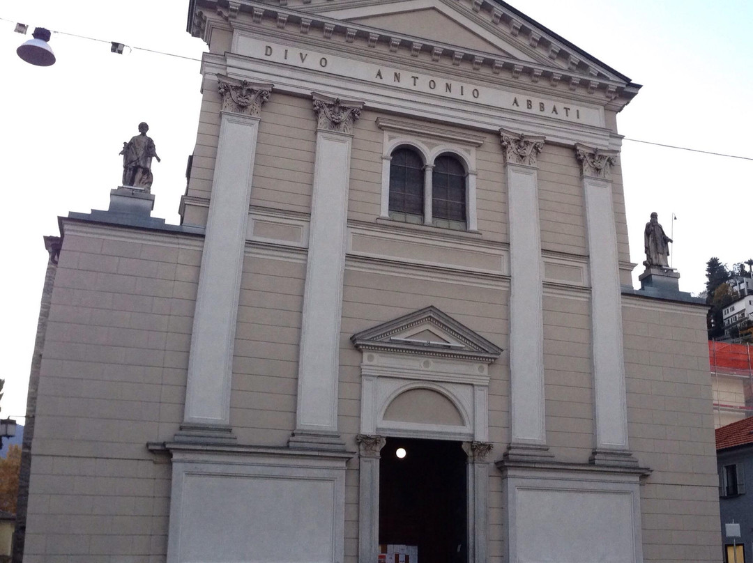 Piazza e Chiesa S. Antonio景点图片