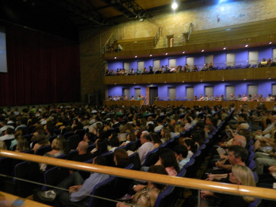 Polytheama Theater-容迪亚伊必去景点