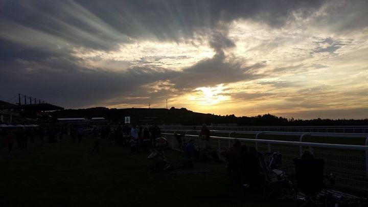 Goodwood Racecourse景点图片