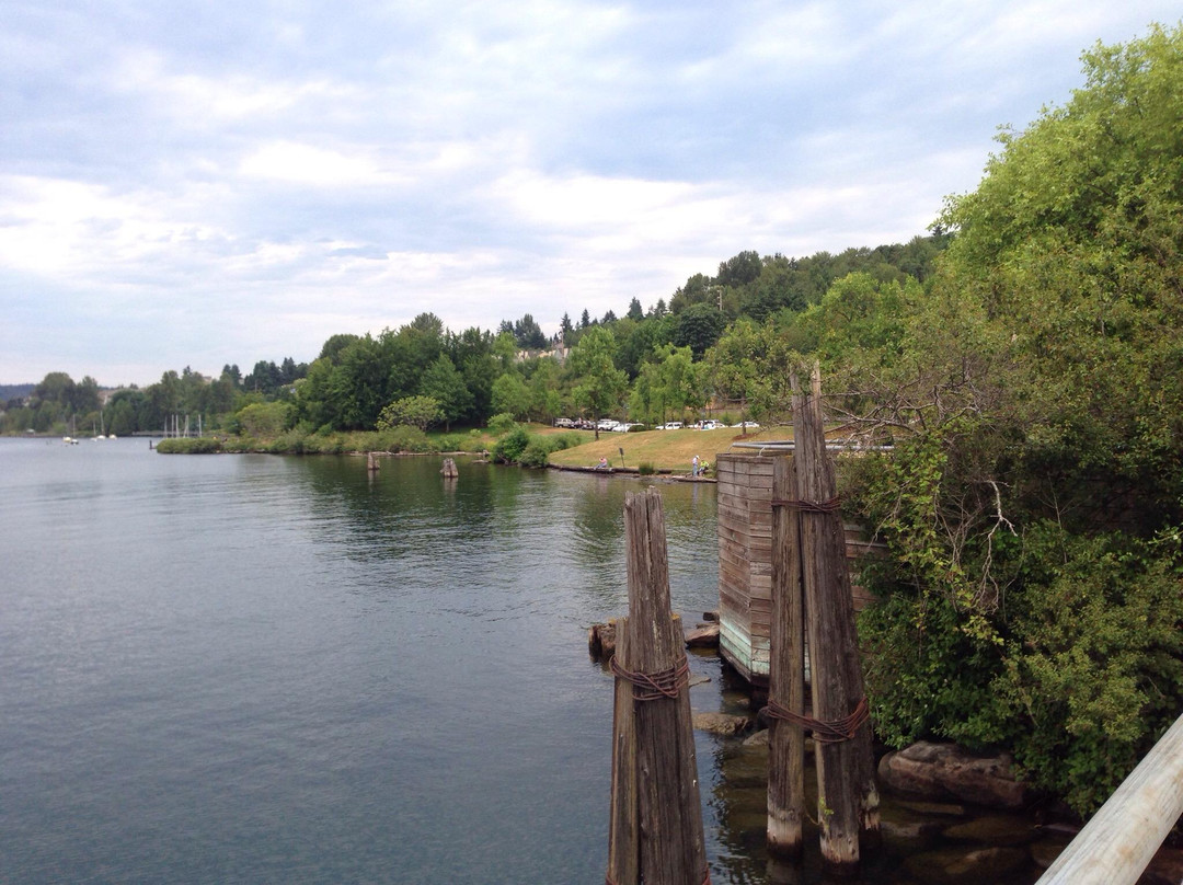 Gene Coulon Memorial Beach Park-伦顿必去景点