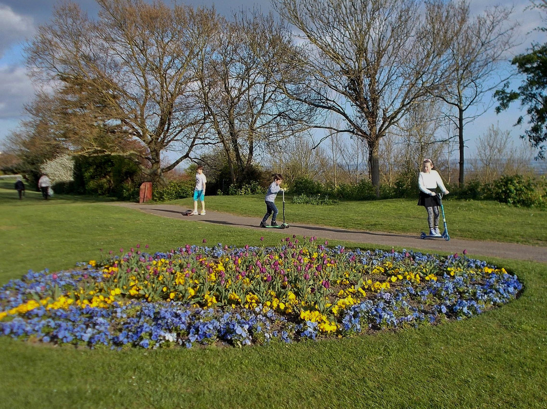 Belton Hill Gardens and Nature Reserve景点图片