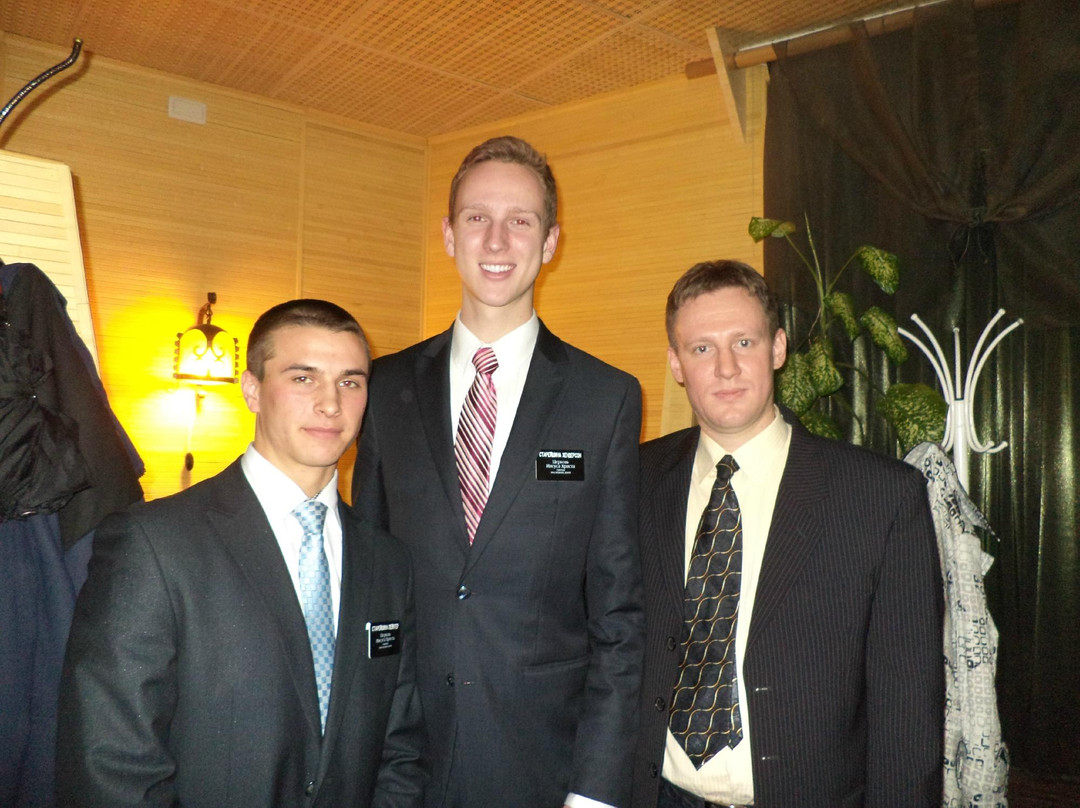 Turgoyak餐馆和美食-Zelyonaya Lampa