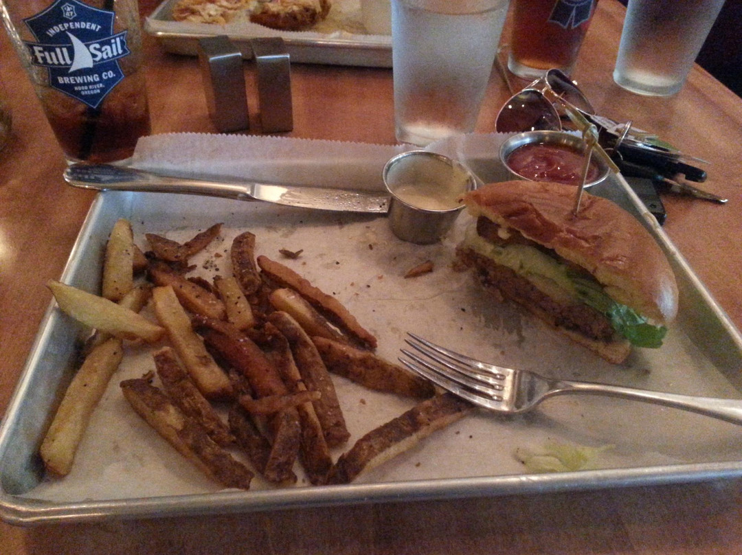 费尔菲尔德餐馆和美食-Craft 260