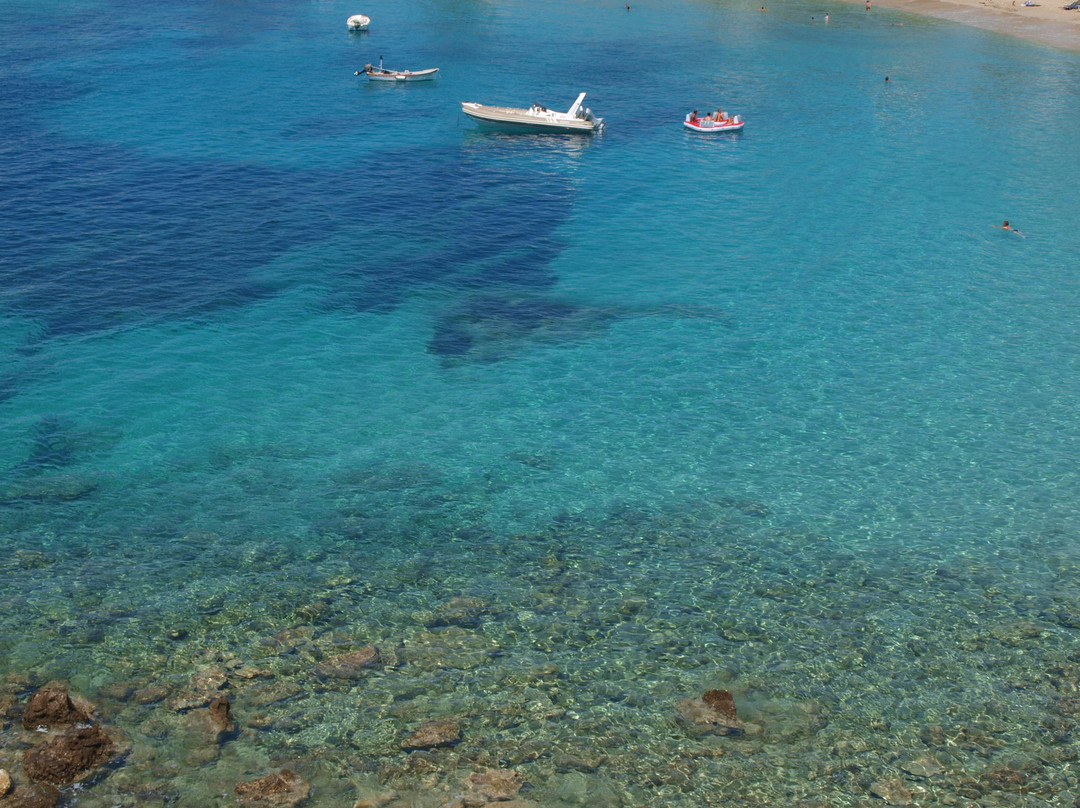 Lefkos Beach景点图片