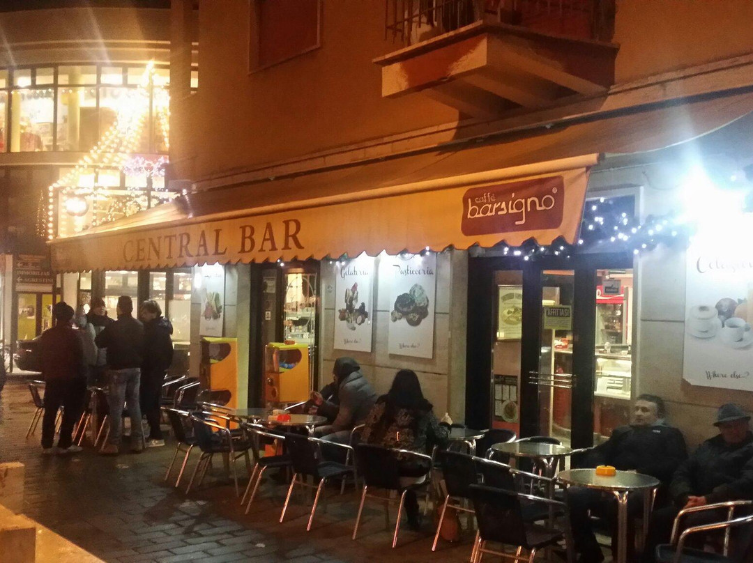 Palo Laziale旅游景点-Bar Centrale Ladispoli