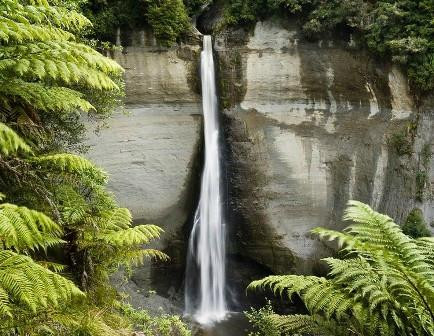 Mount Damper Falls景点图片