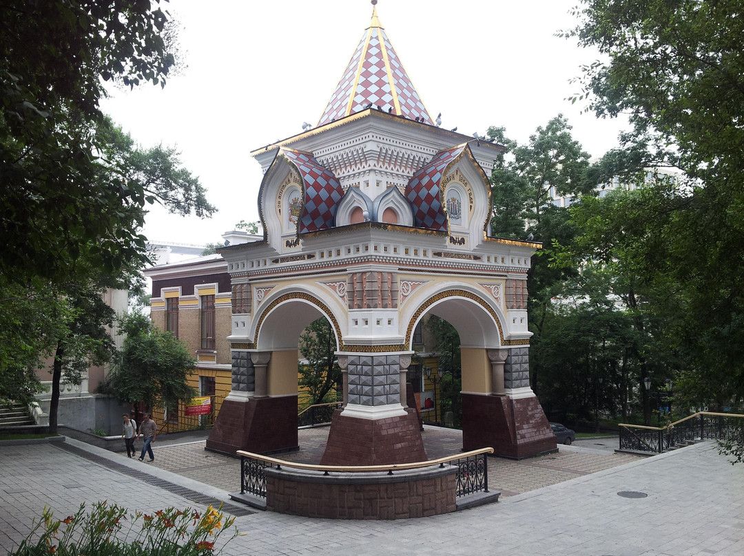 Nikolai's Triumphal Arch/ Arch of Prince Nicholas-海参崴必去景点