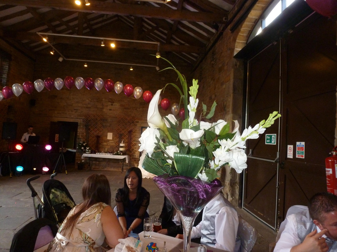 Oakwell Hall and Country Park景点图片