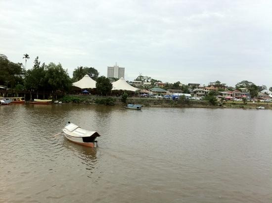 Waterfront Esplanade-古晋必去景点
