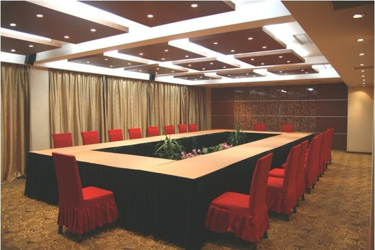 维海大酒店主图