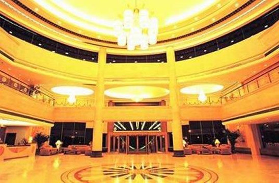 世纪元大酒店主图