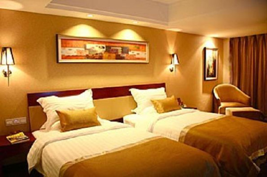 扉宿酒店（成都欢乐谷金府地铁站店）主图