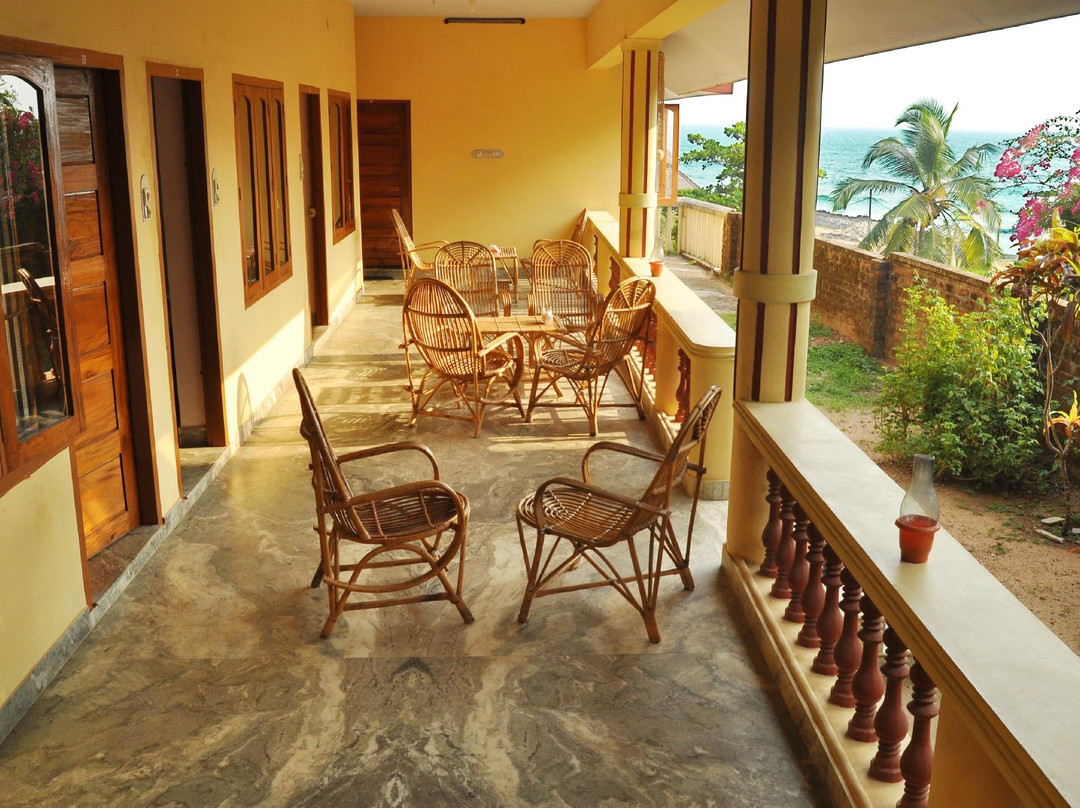 Oasis Beach Resort主图