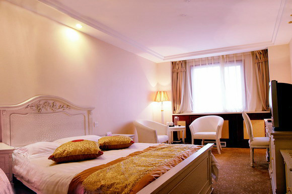 瑞成大酒店主图