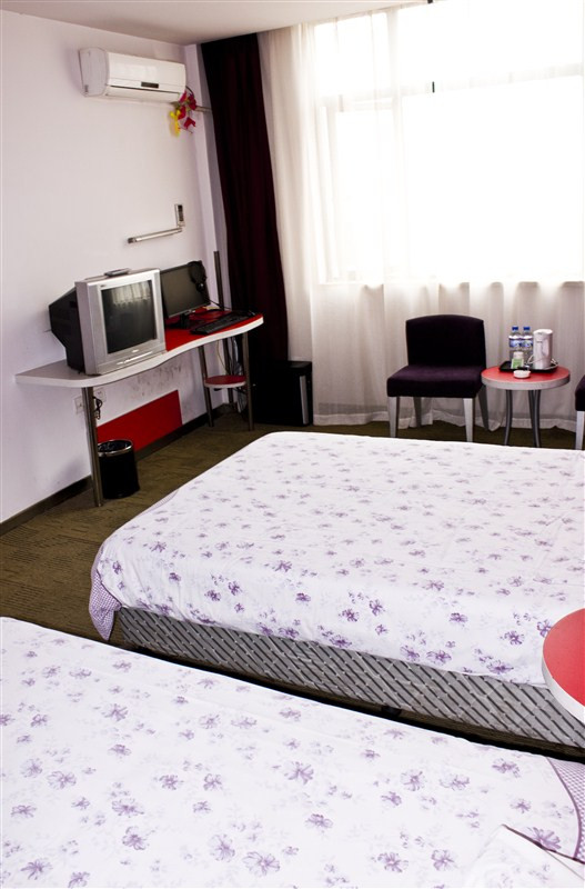 柏曼酒店阳逻店主图