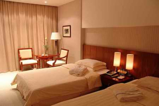 雁栖建国度假酒店主图