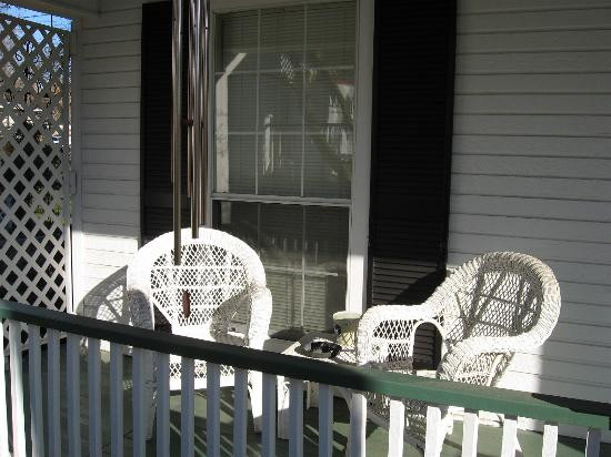 Captain's Castle and Carriage House Inn主图