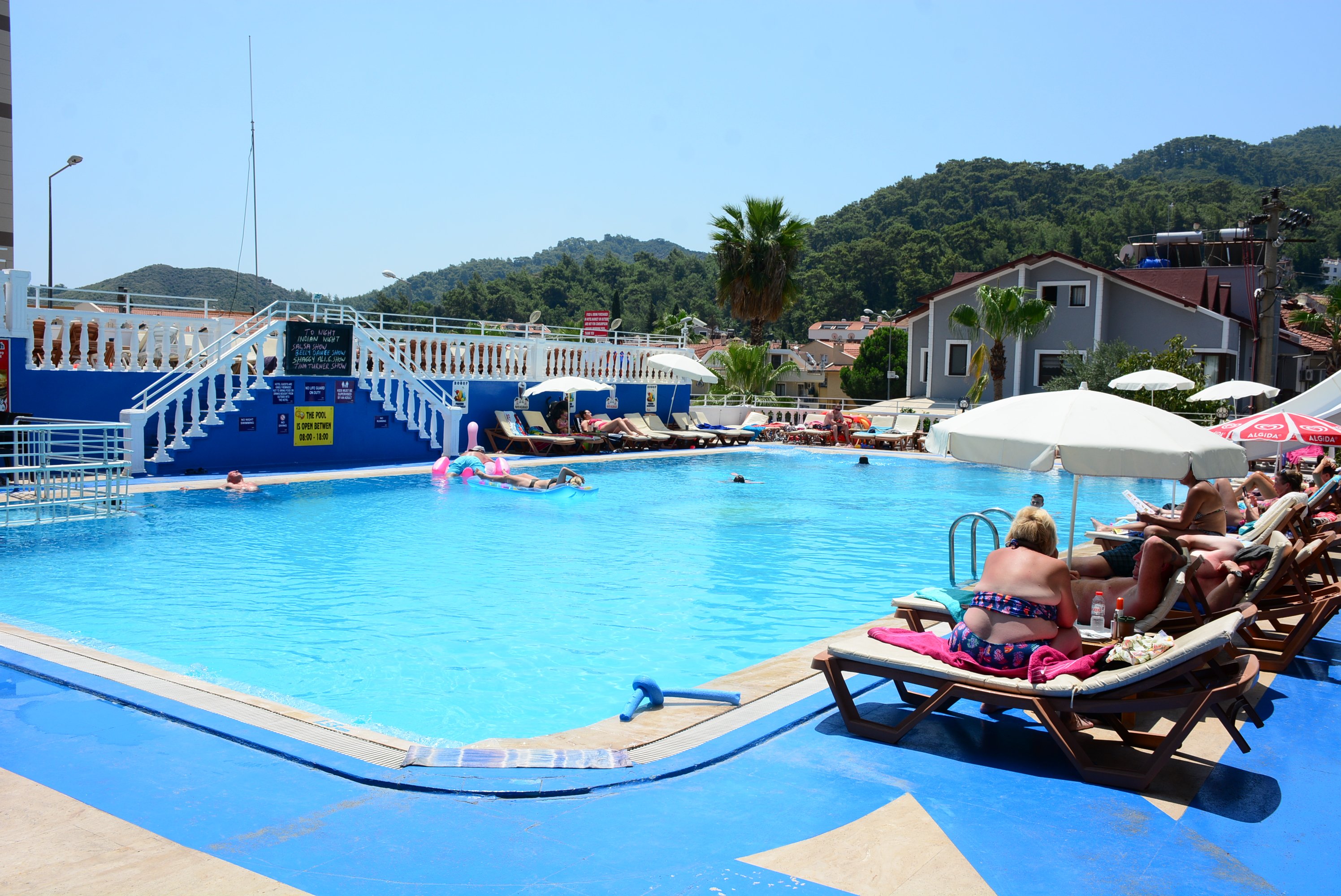 Musti's Royal Hotel Plaza-官方