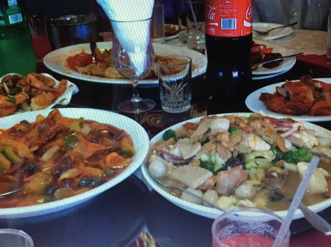 Domburg餐馆和美食-Chi Min