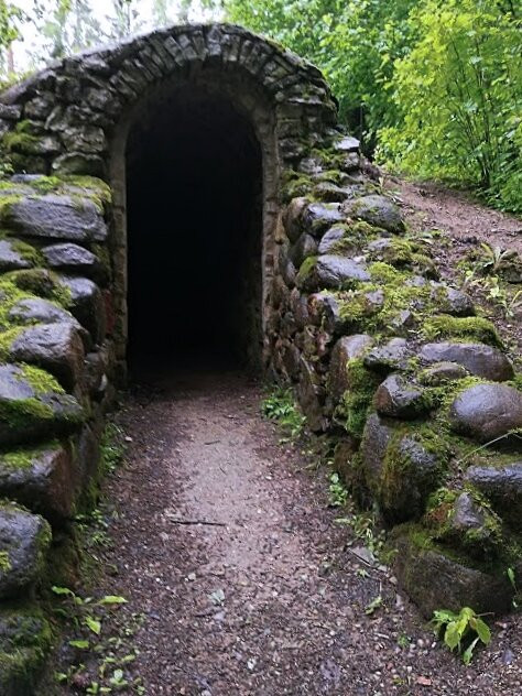 The Elles (hell) Hill