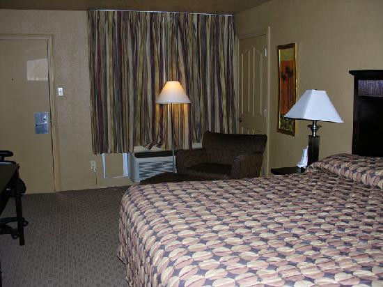 Fortune Inn & Suites
