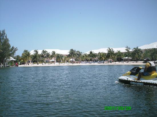 Fat Fish Adventures-大开曼岛必去景点