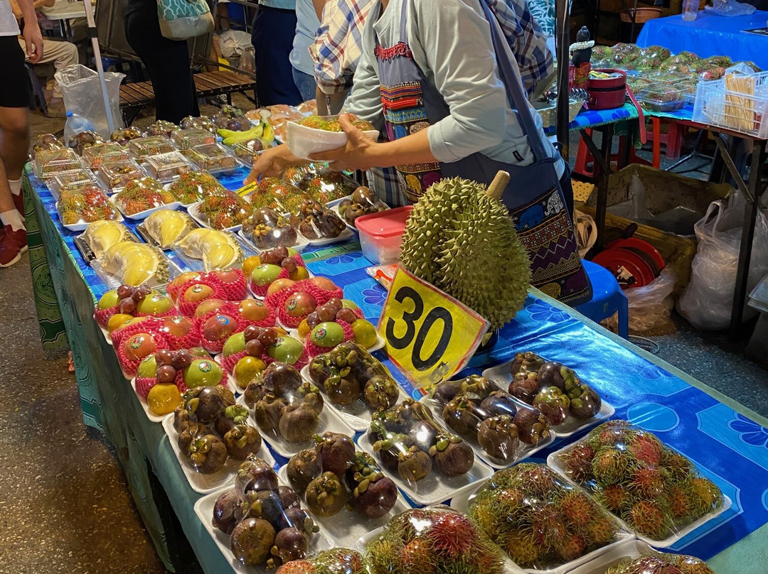 Chiang Mai Gate Night Market-清迈必去景点