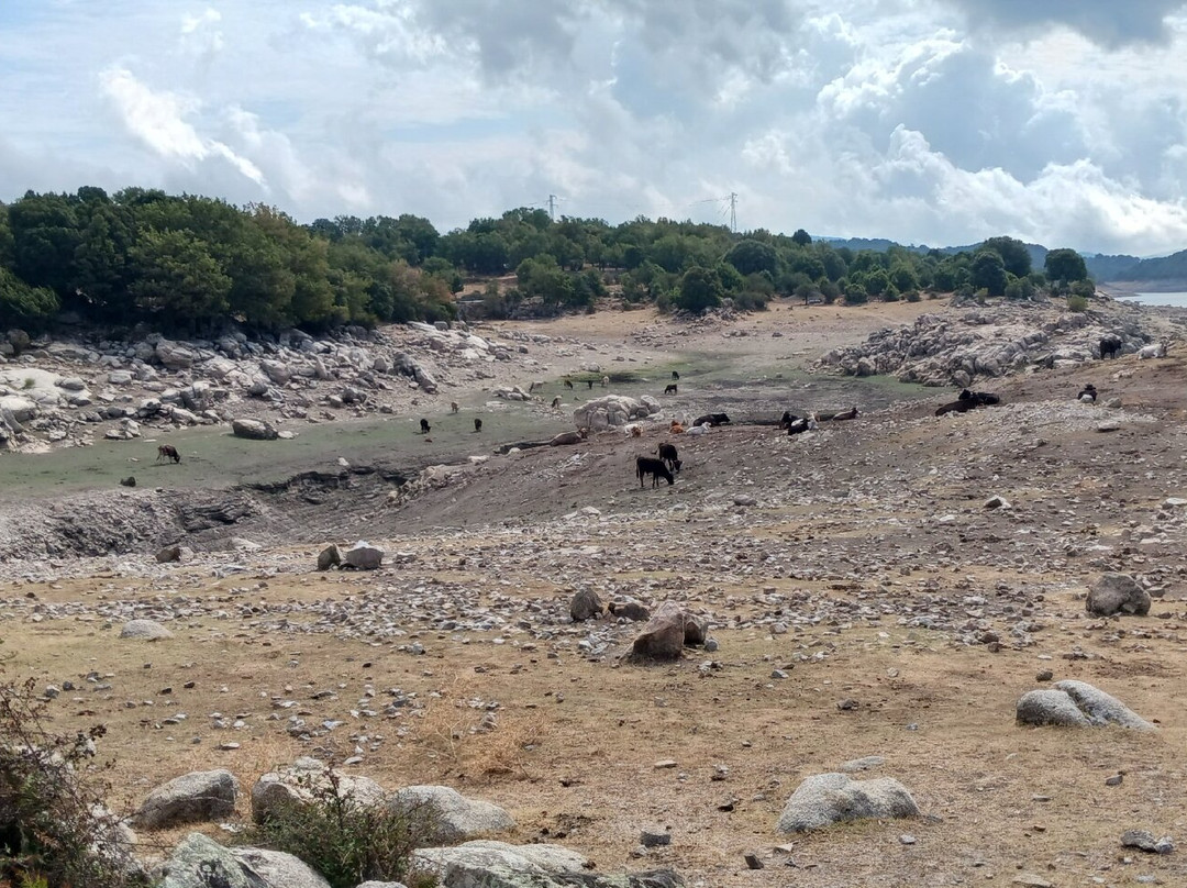 Lago Bau Muggeris-Villanova Strisaili必去景点