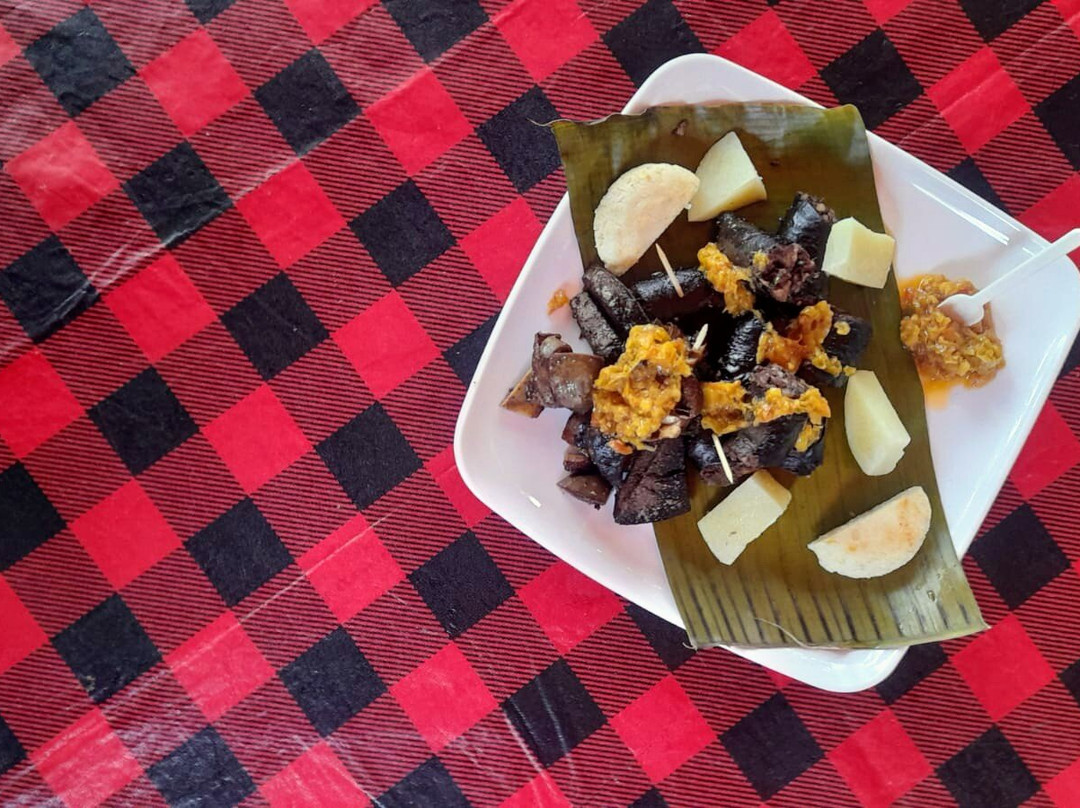 Lechonard Y Mucho Más