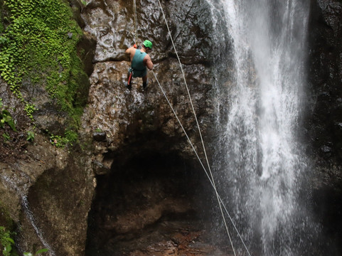Pure Trek Canyoning-福德圣卡洛斯必去景点