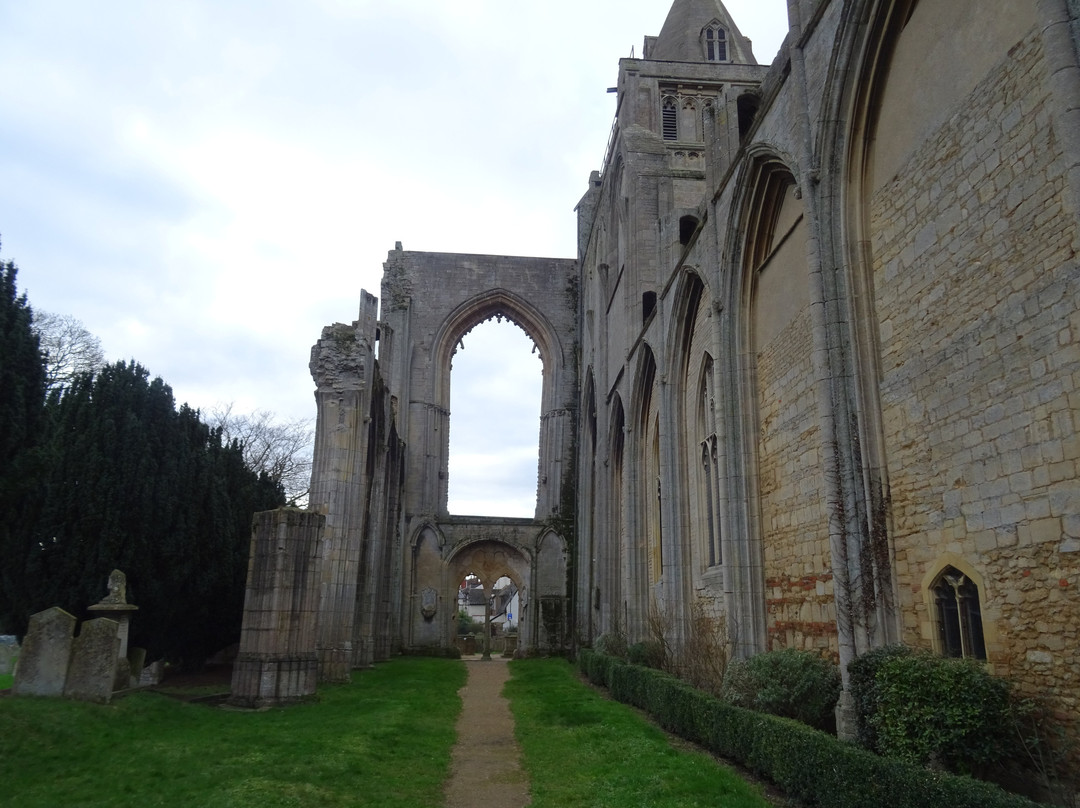 Crowland Abbey景点图片