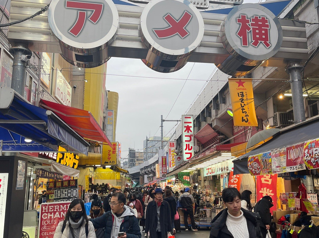 Tokyo Localized Free Walking Tour-Shinjuku 3 Chome必去景点