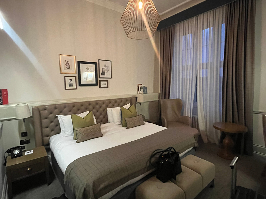 De Vere Latimer Estate主图