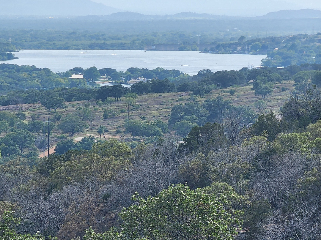Torr Na Lochs Vineyard & Winery-Burnet必去景点
