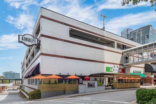 Amalfi Cucina + Mercato