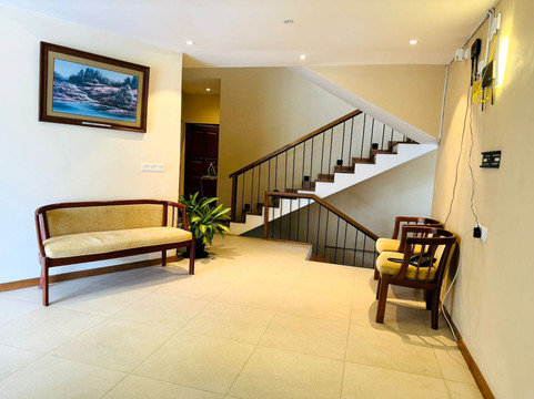 康提里沃瑞奇公寓主图