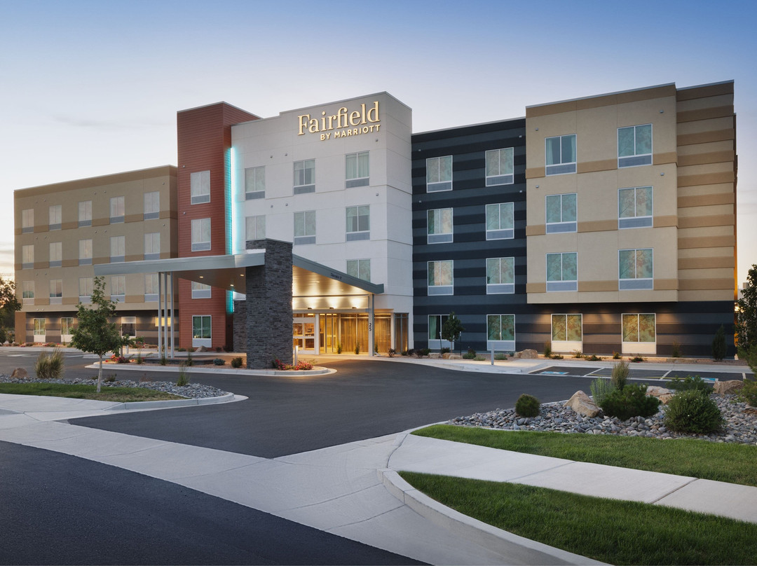 蒙特罗斯 Fairfield Inn & Suites 酒店