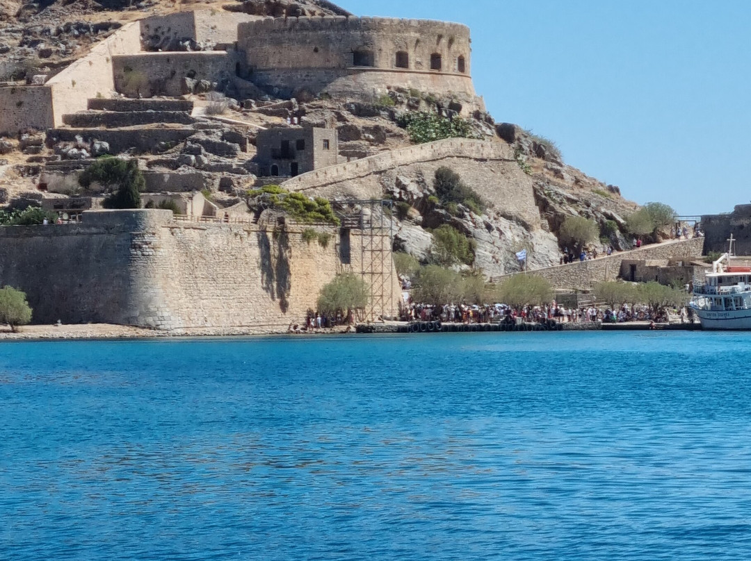 Amoudiws-Agios Nikolaos必去景点