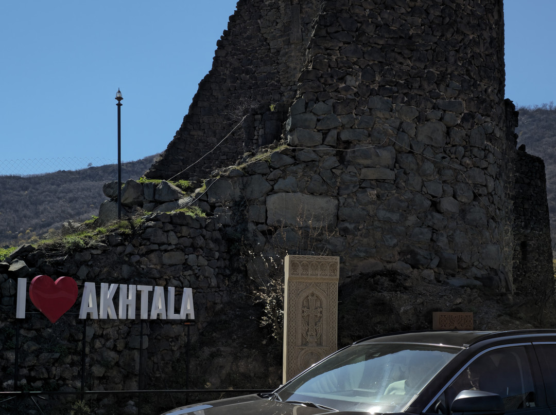 Akhtala Monastery景点图片