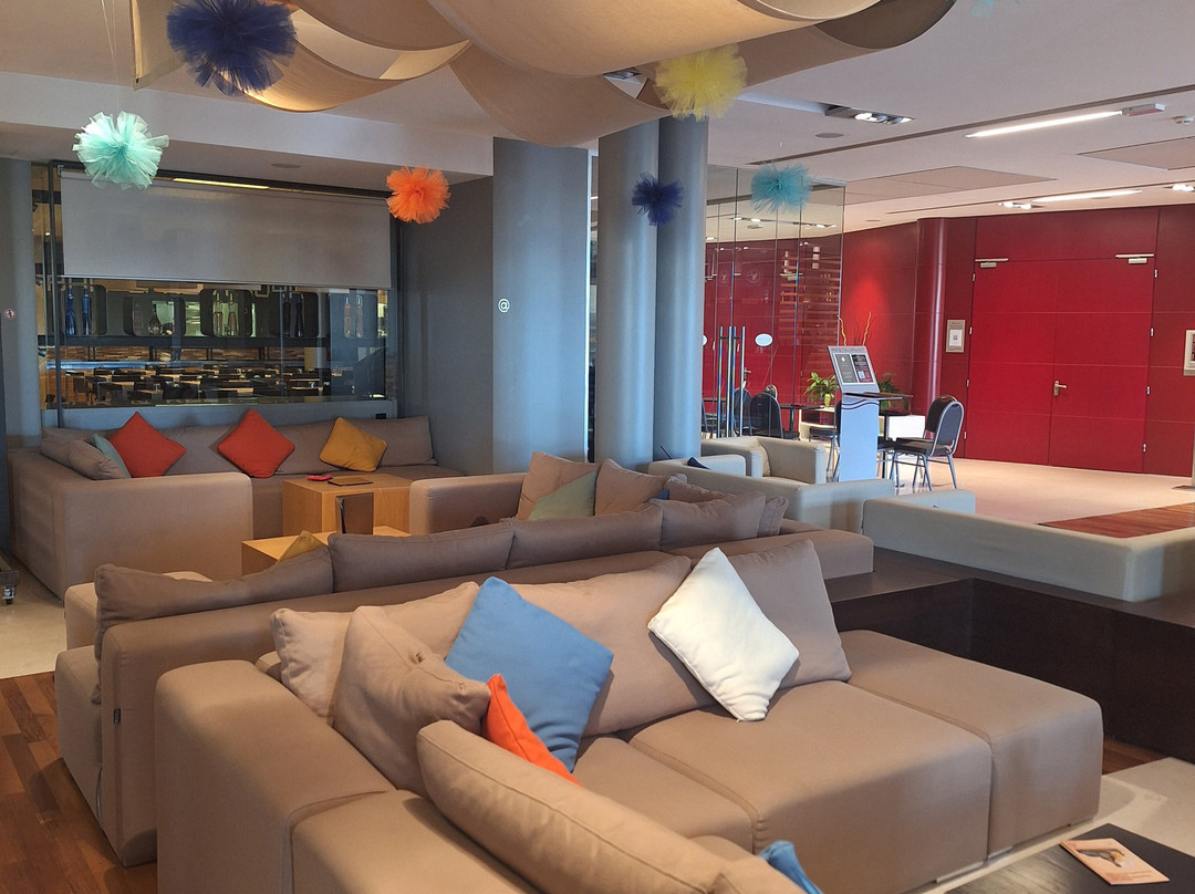 Sea Art Hotel主图