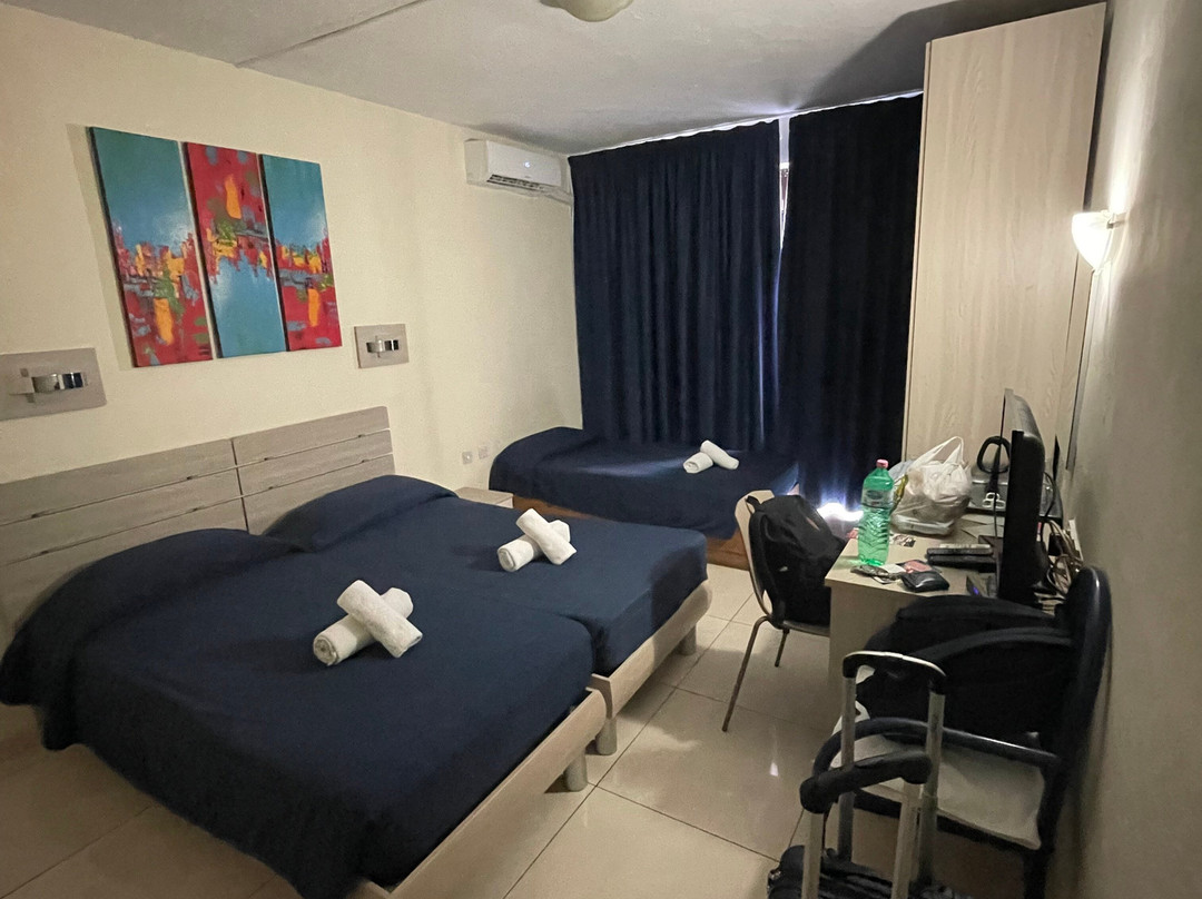 Relax Inn Hotel主图